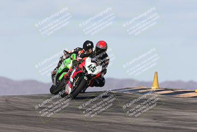 media/Nov-16-2025-Race Pace (Sun) [[8c5fa54630]]/Verified Riders/1-Turns 9 and 10 (925am)/